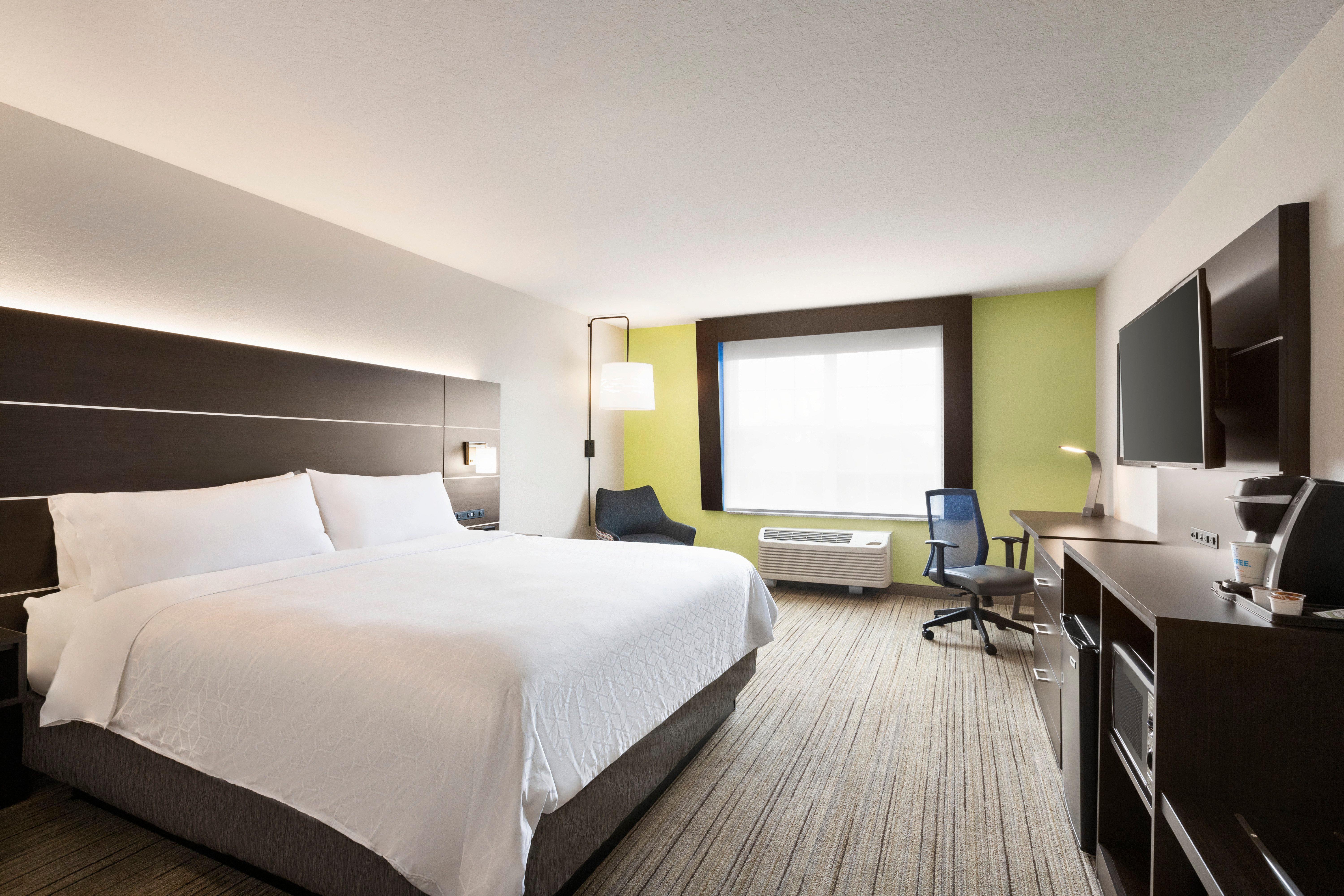 Holiday Inn Express & Suites Sarasota East By Ihg Exterior photo