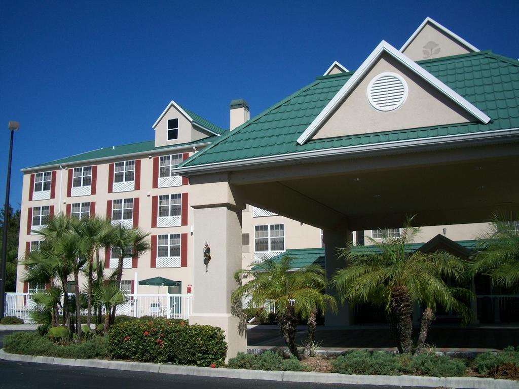 Holiday Inn Express & Suites Sarasota East By Ihg Exterior photo
